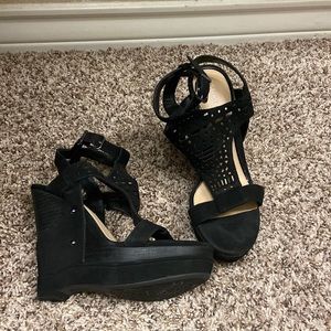 Gianni Bini..black sandals size 9.5